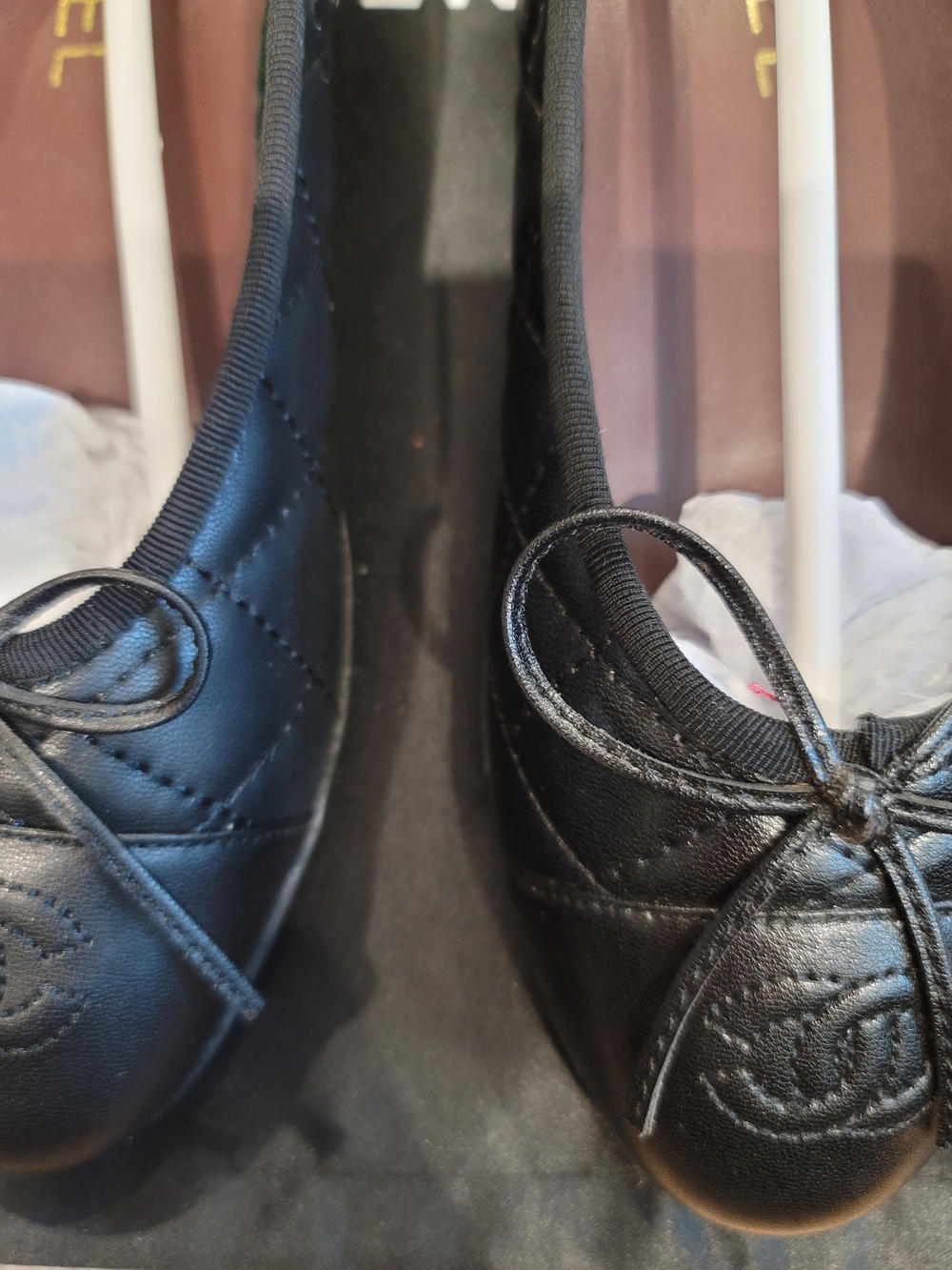 Women’s Black Quilted Leather Ballet Flats - Picture 3 of 10